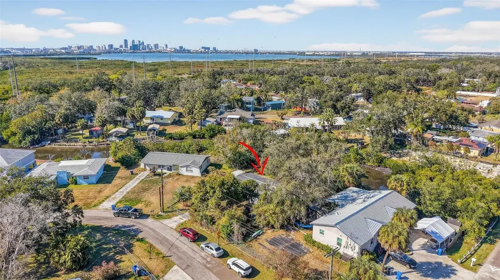 4516 26th Avenue S Tampa FL 33619