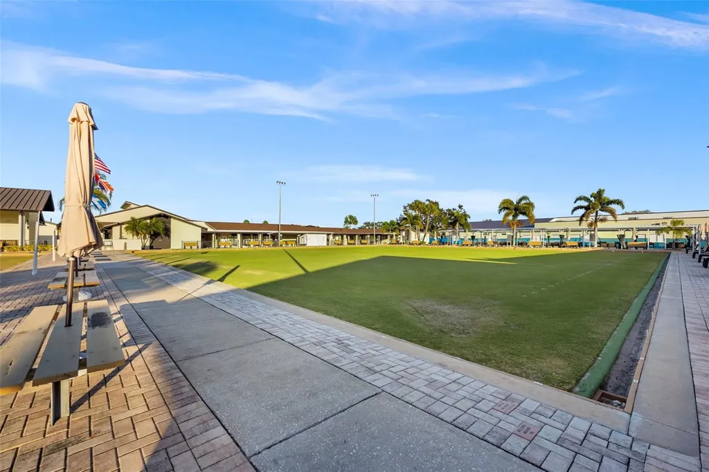 1207 Bluewater Drive Sun City Center FL 33573