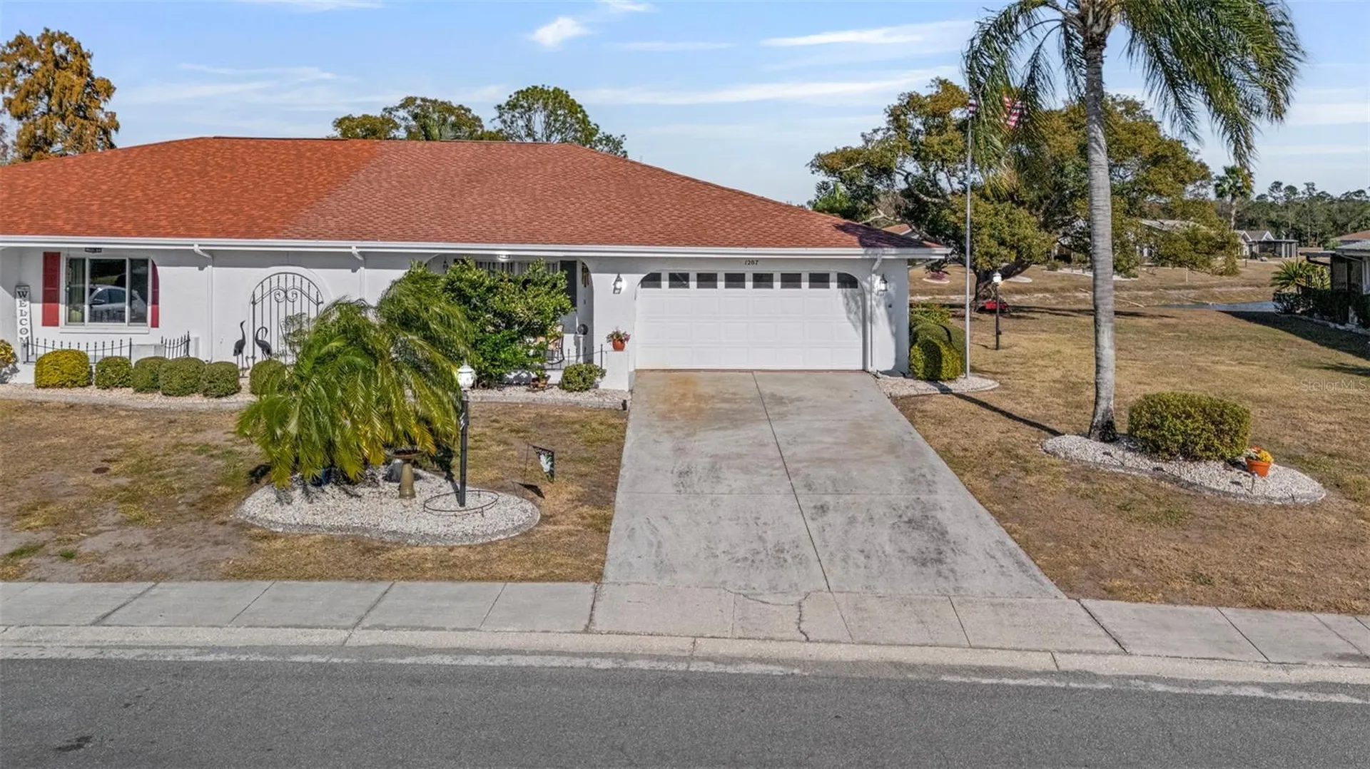 1207 Bluewater Drive Sun City Center FL 33573