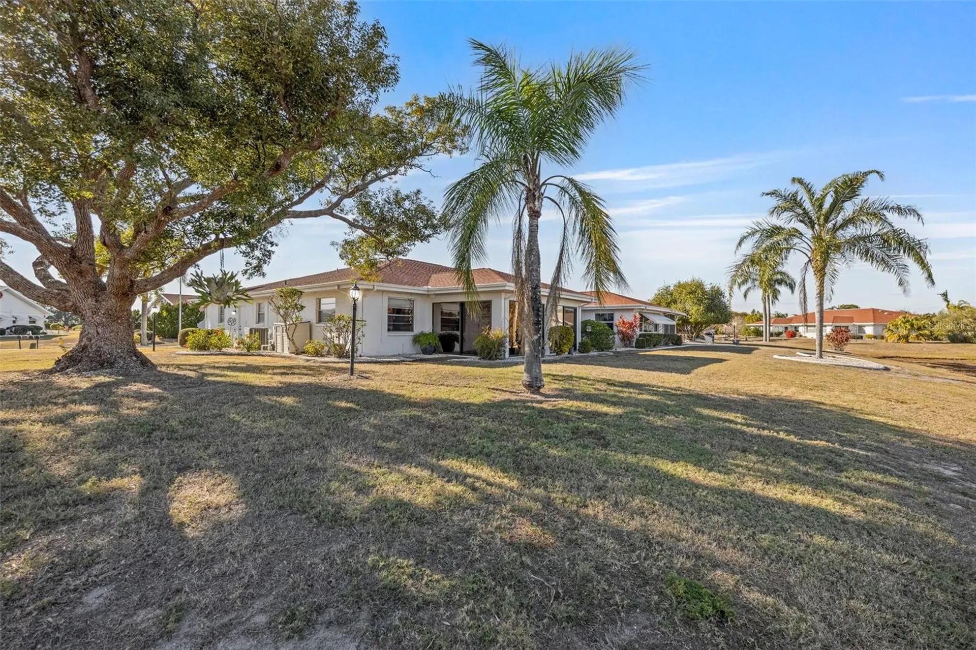 1207 Bluewater Drive Sun City Center FL 33573