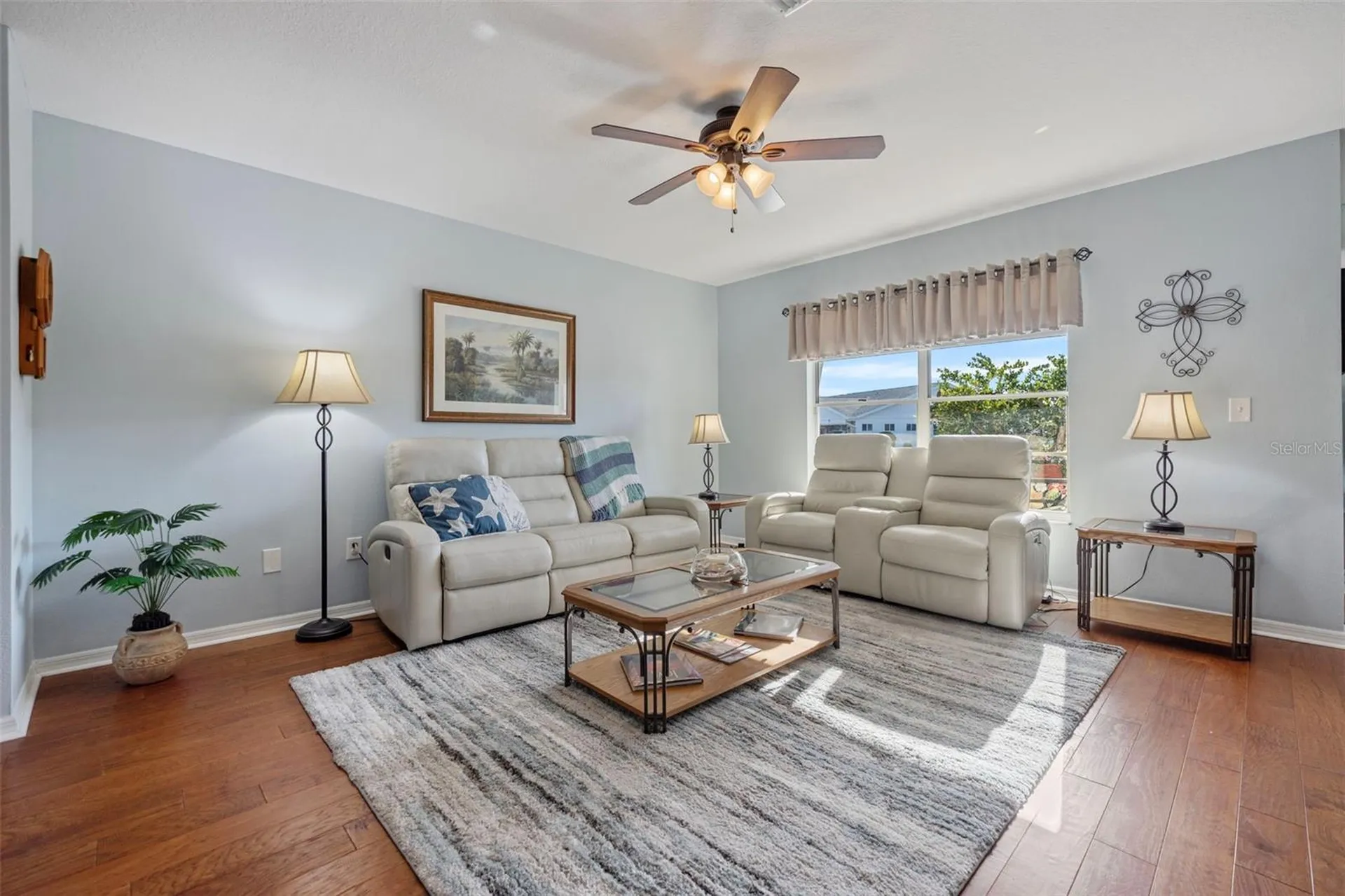 1207 Bluewater Drive Sun City Center FL 33573