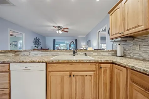 1207 Bluewater Drive Sun City Center FL 33573