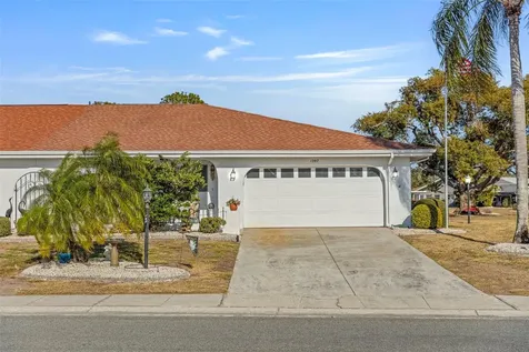 1207 Bluewater Drive Sun City Center FL 33573