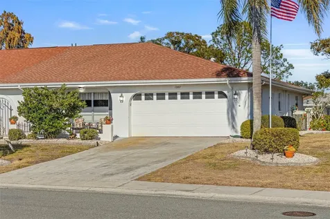1207 Bluewater Drive Sun City Center FL 33573