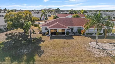 1207 Bluewater Drive Sun City Center FL 33573