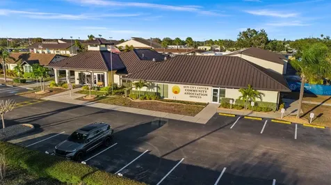1207 Bluewater Drive Sun City Center FL 33573