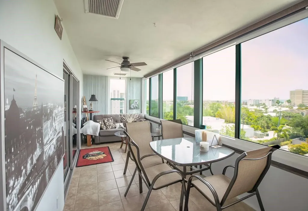 1255 E Peppertree Drive Sarasota FL 34242