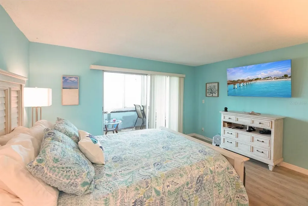 1255 E Peppertree Drive Sarasota FL 34242