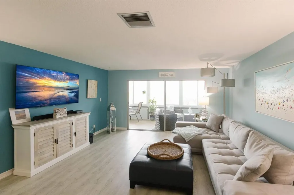 1255 E Peppertree Drive Sarasota FL 34242