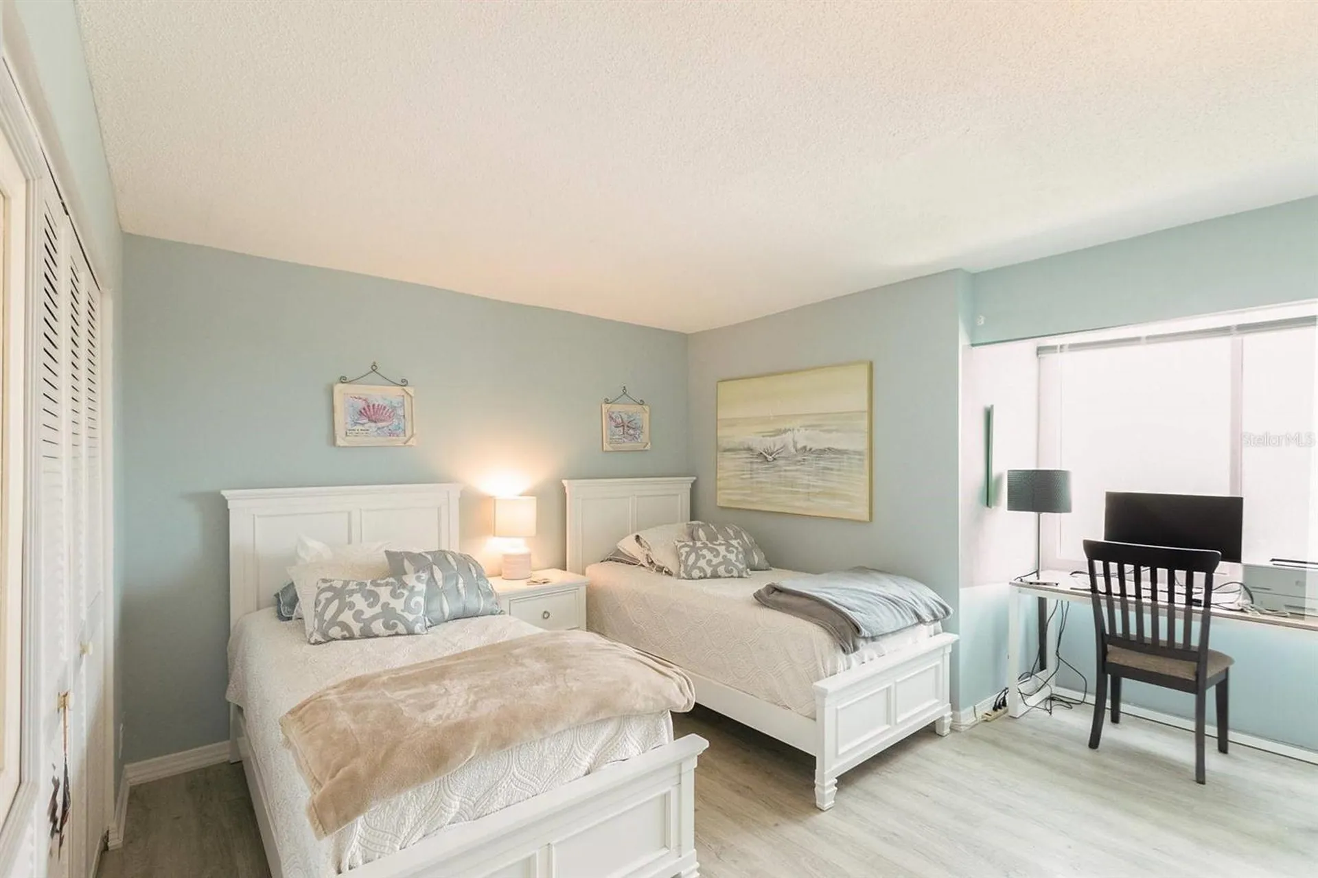 1255 E Peppertree Drive Sarasota FL 34242