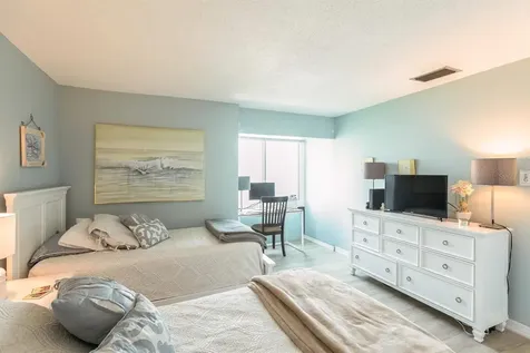 1255 E Peppertree Drive Sarasota FL 34242