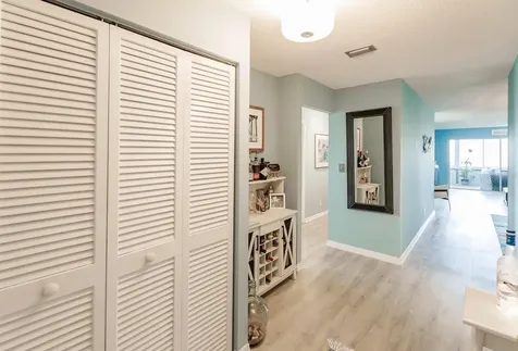 1255 E Peppertree Drive Sarasota FL 34242