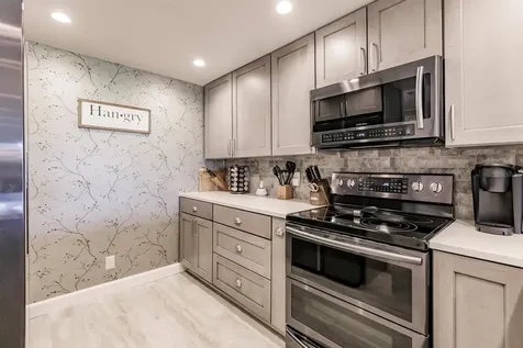 1255 E Peppertree Drive Sarasota FL 34242