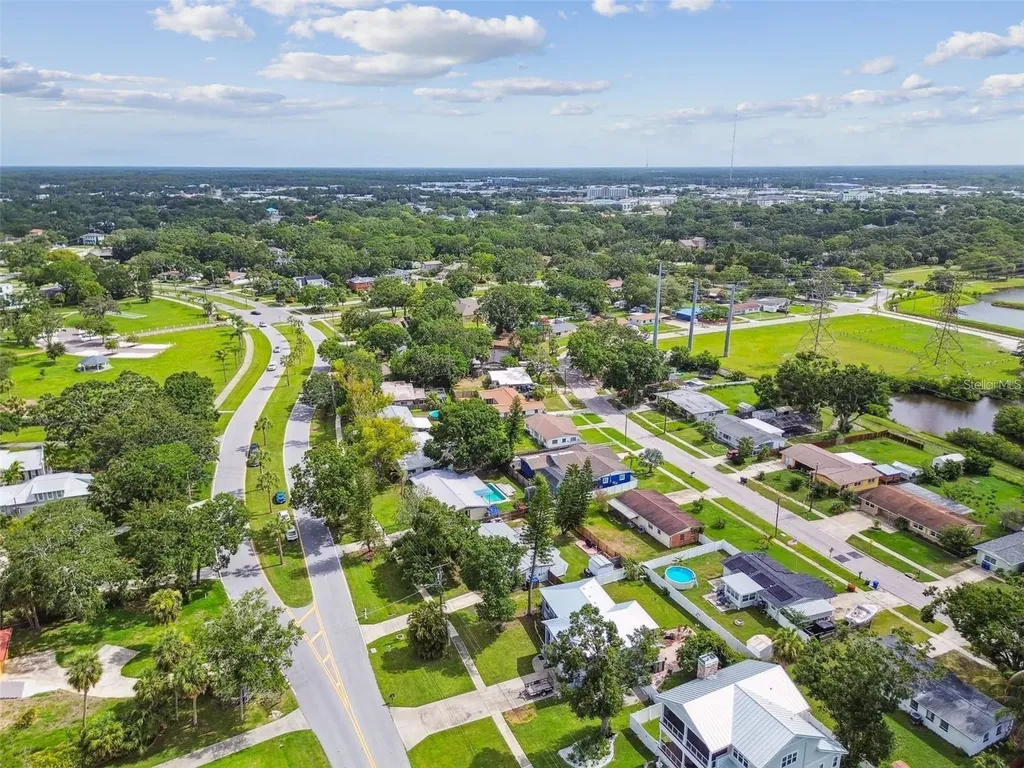 317 Shore Drive E Oldsmar FL 34677