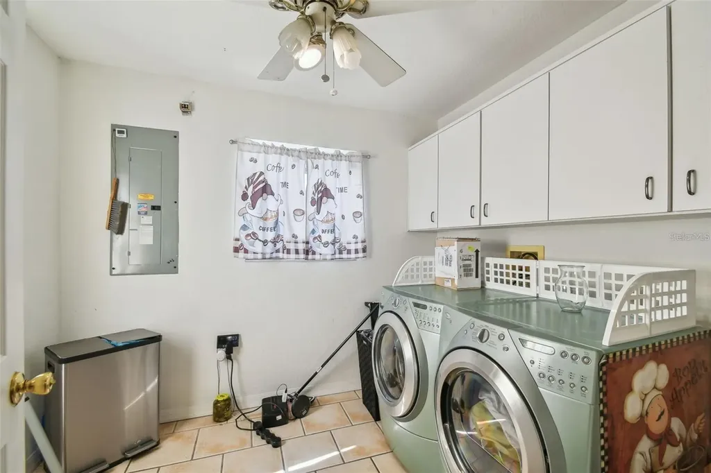 317 Shore Drive E Oldsmar FL 34677