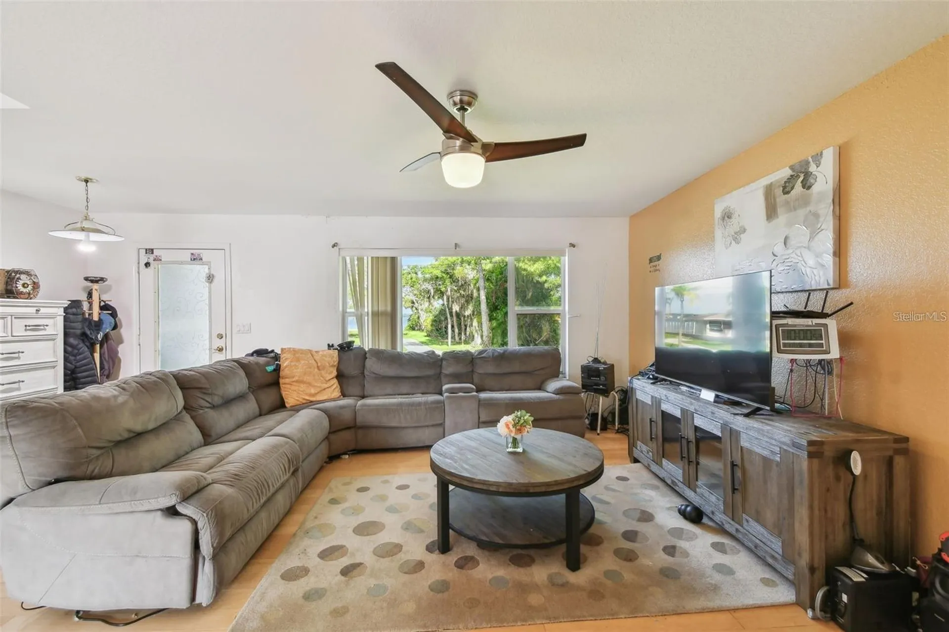 317 Shore Drive E Oldsmar FL 34677