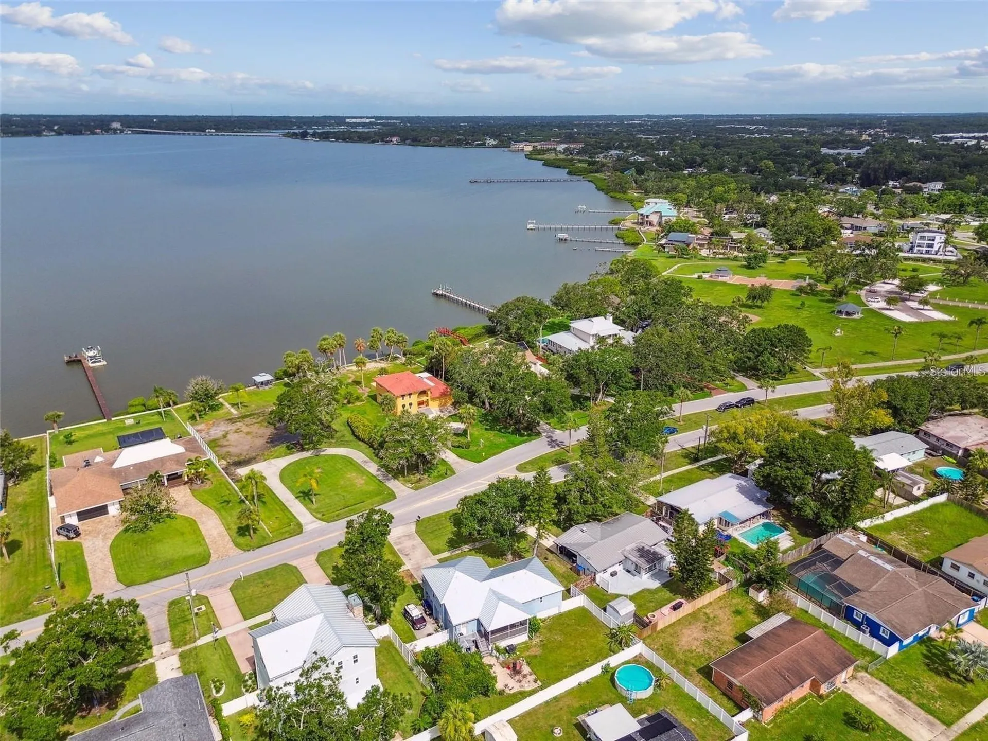 317 Shore Drive E Oldsmar FL 34677