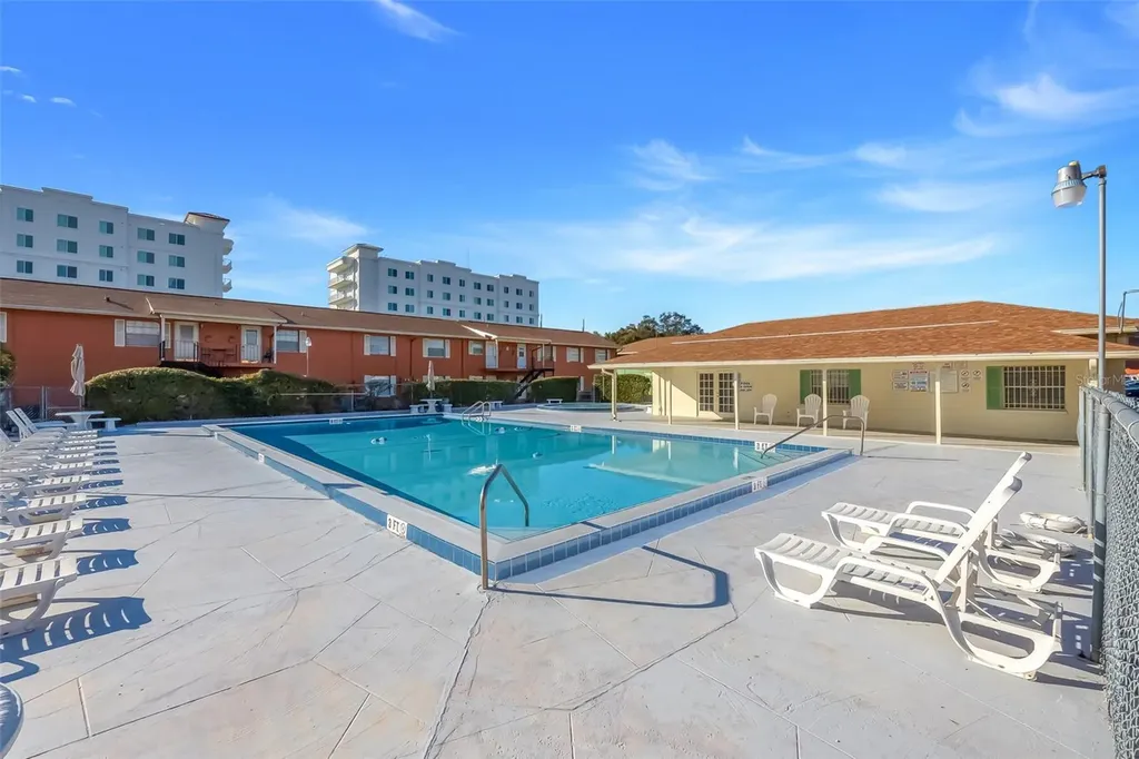 1605 W Oak Ridge Road Orlando FL 32809