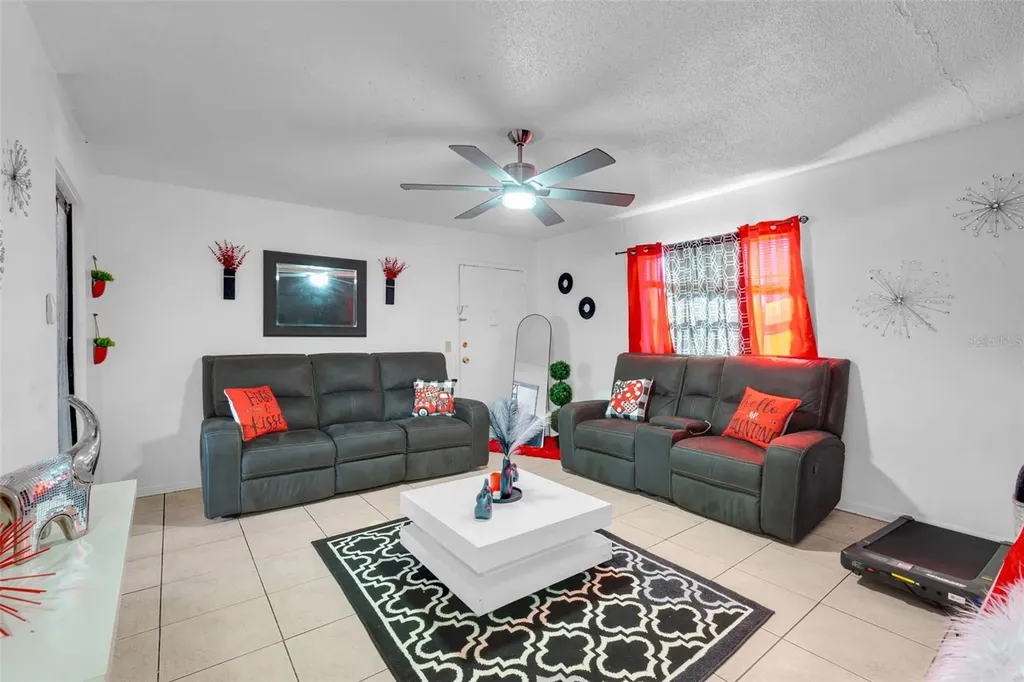1605 W Oak Ridge Road Orlando FL 32809