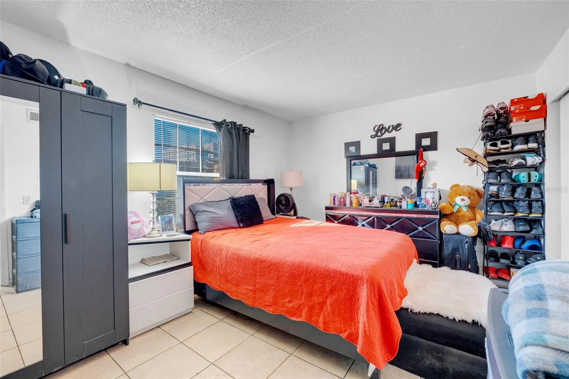 1605 W Oak Ridge Road Orlando FL 32809