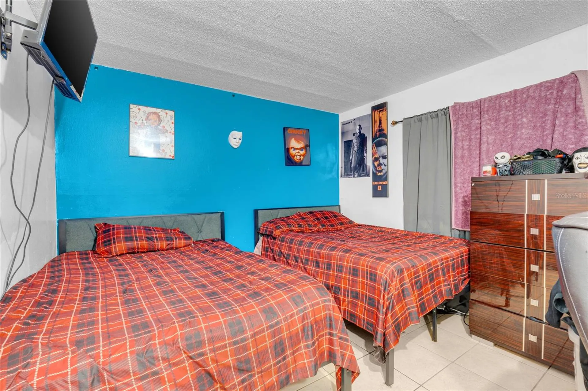 1605 W Oak Ridge Road Orlando FL 32809