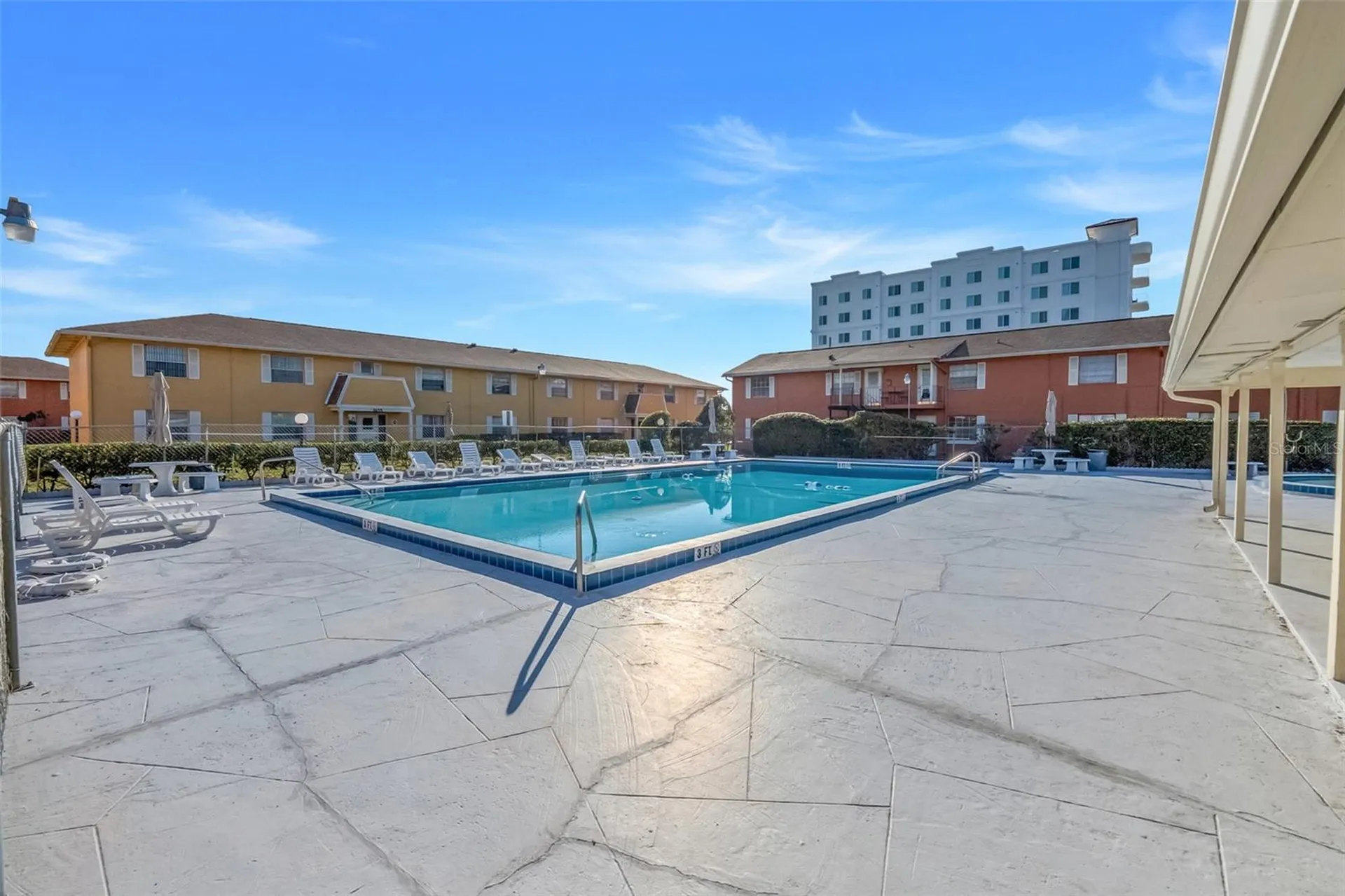 1605 W Oak Ridge Road Orlando FL 32809