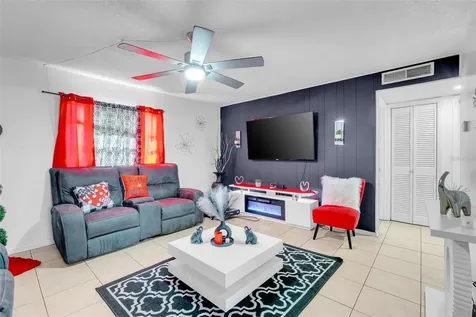 1605 W Oak Ridge Road Orlando FL 32809