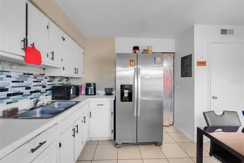 1605 W Oak Ridge Road Orlando FL 32809