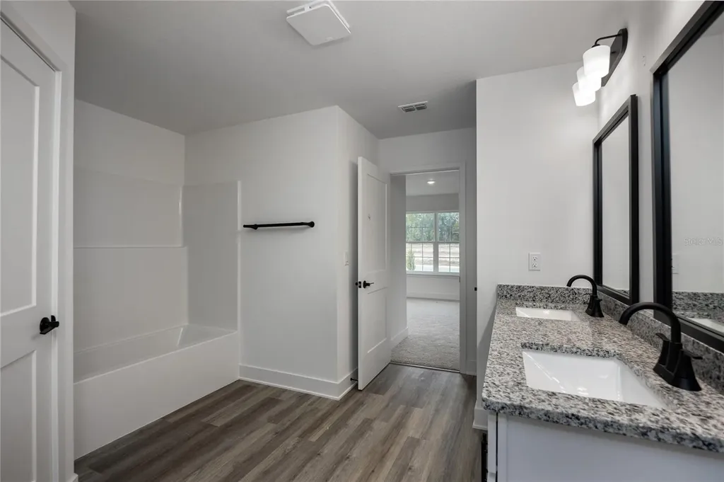 2597 SW 250th Drive Newberry FL 32669