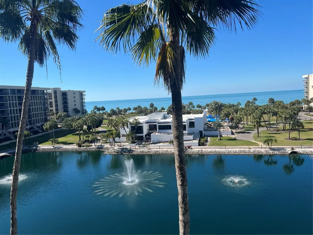 1105 Gulf Of Mexico Drive Longboat Key FL 34228