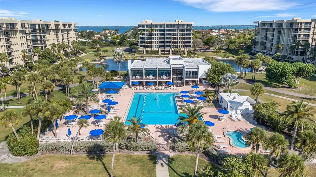 1105 Gulf Of Mexico Drive Longboat Key FL 34228