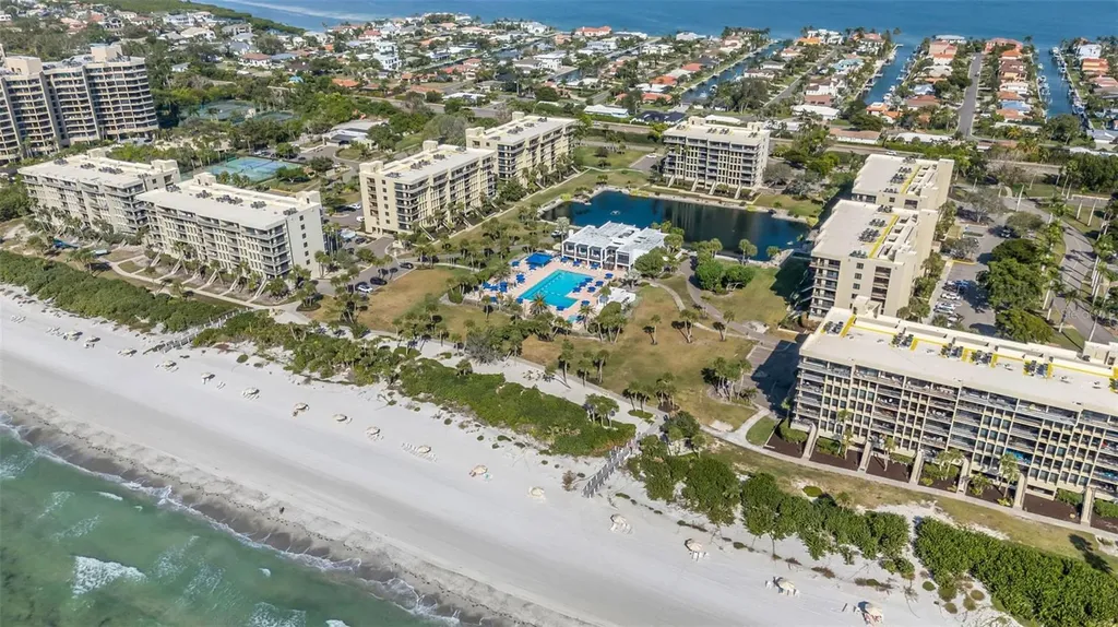 1105 Gulf Of Mexico Drive Longboat Key FL 34228