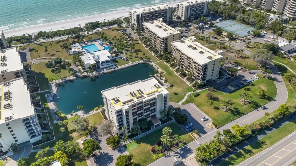 1105 Gulf Of Mexico Drive Longboat Key FL 34228