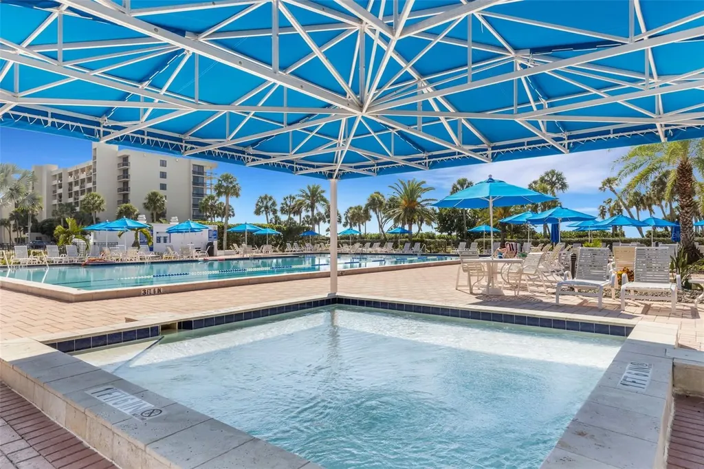 1105 Gulf Of Mexico Drive Longboat Key FL 34228