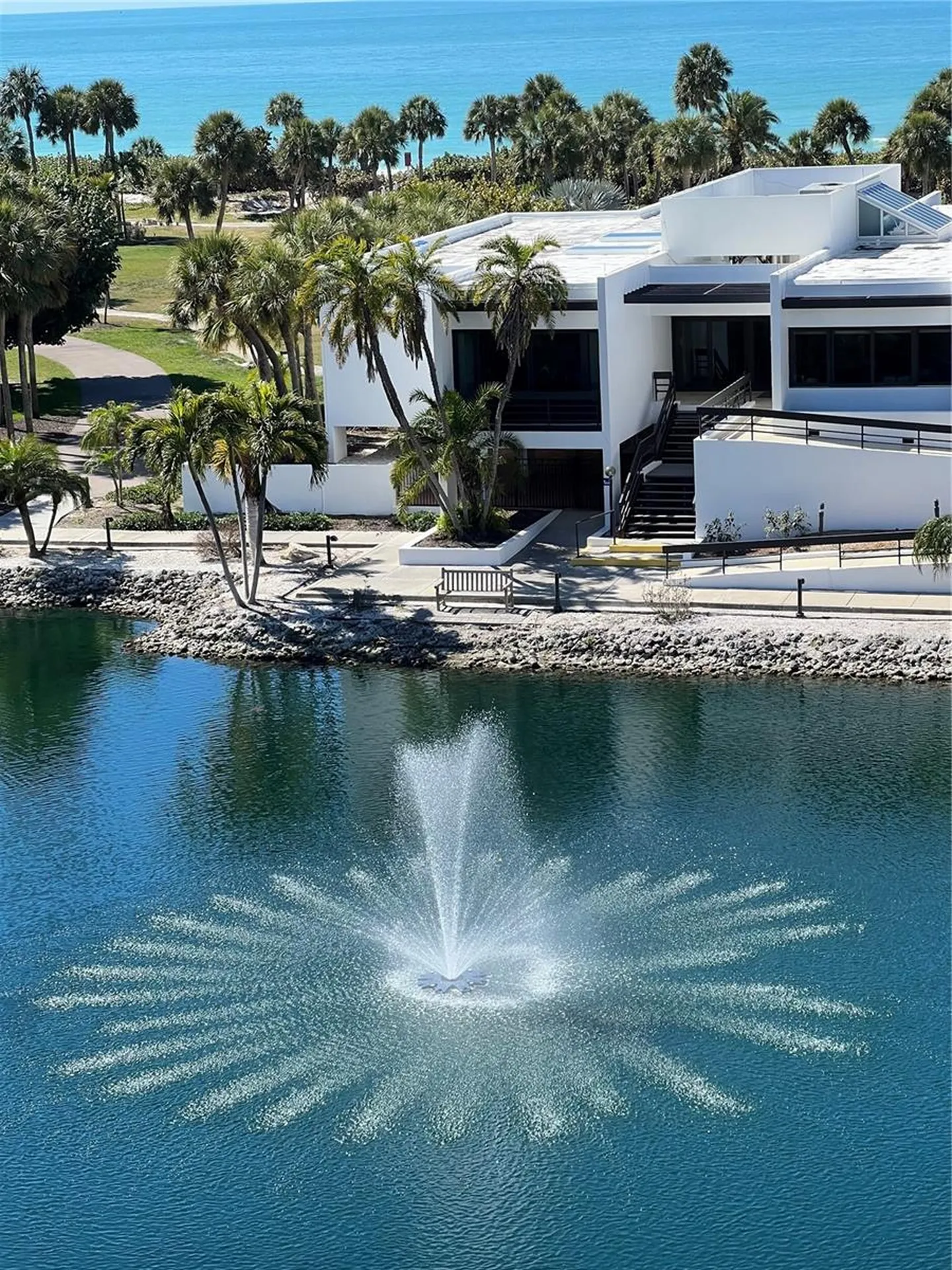 1105 Gulf Of Mexico Drive Longboat Key FL 34228