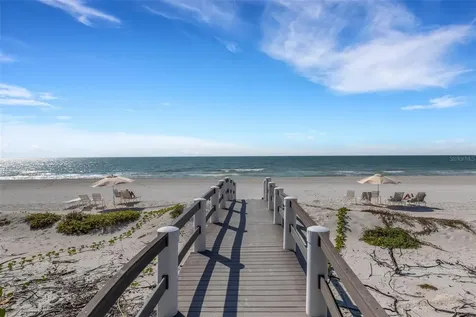1105 Gulf Of Mexico Drive Longboat Key FL 34228