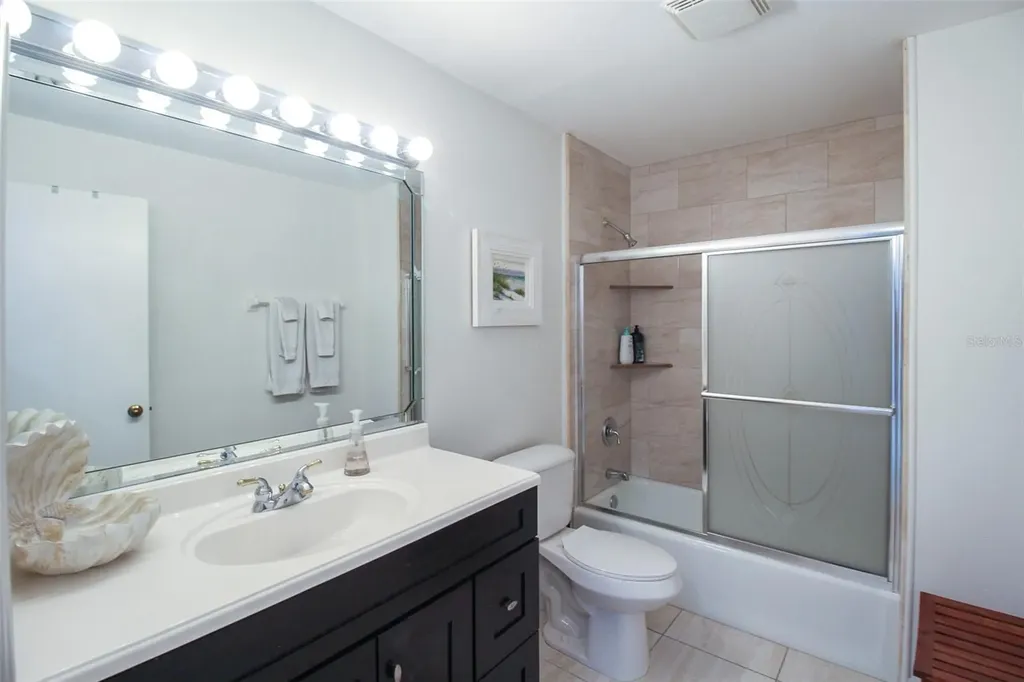 1291 Siesta Bayside Drive Sarasota FL 34242