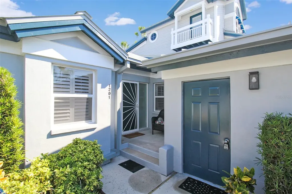 1291 Siesta Bayside Drive Sarasota FL 34242