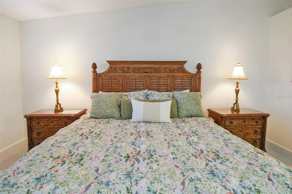 1291 Siesta Bayside Drive Sarasota FL 34242