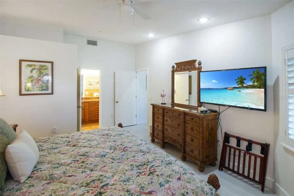 1291 Siesta Bayside Drive Sarasota FL 34242