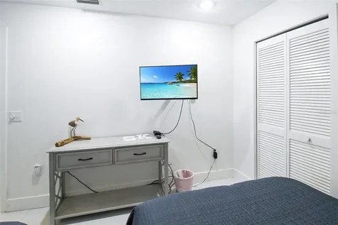 1291 Siesta Bayside Drive Sarasota FL 34242