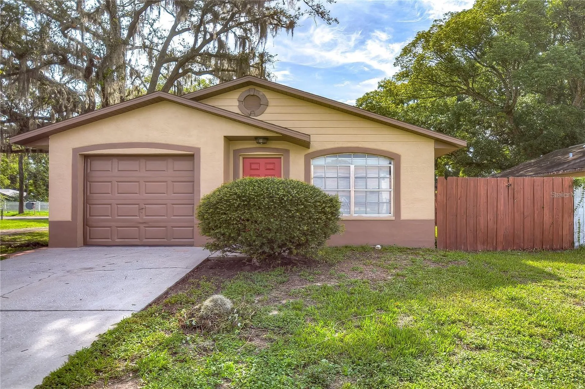 5520 20th Street Zephyrhills FL 33542