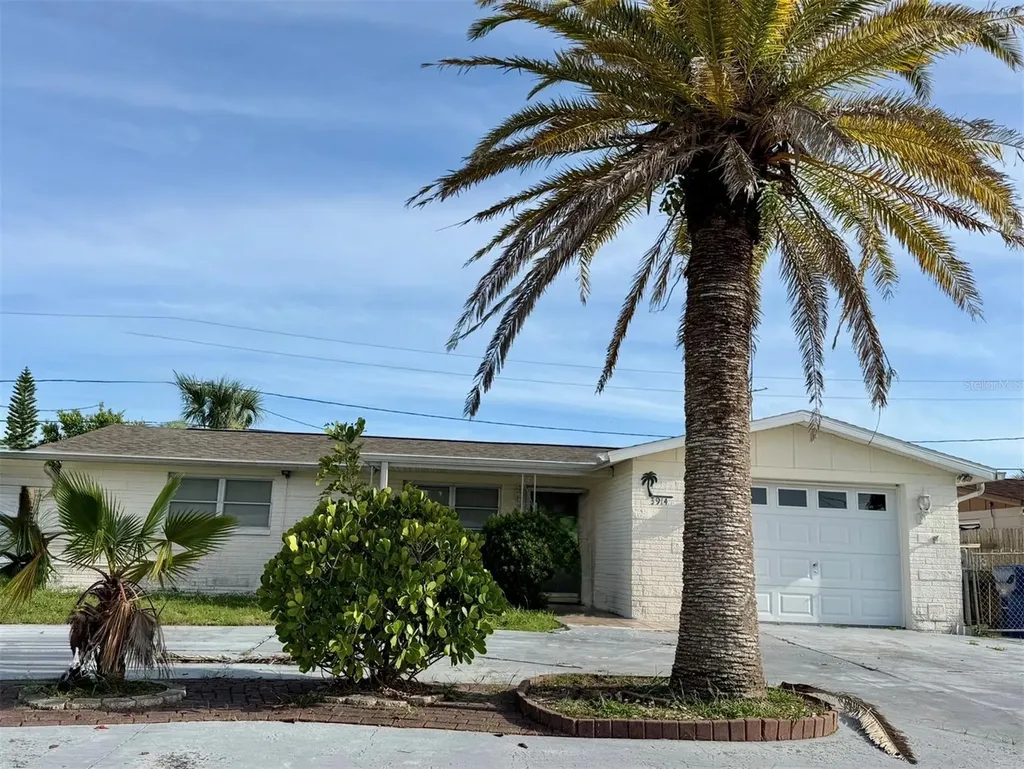3914 Carioca Holiday FL 34691