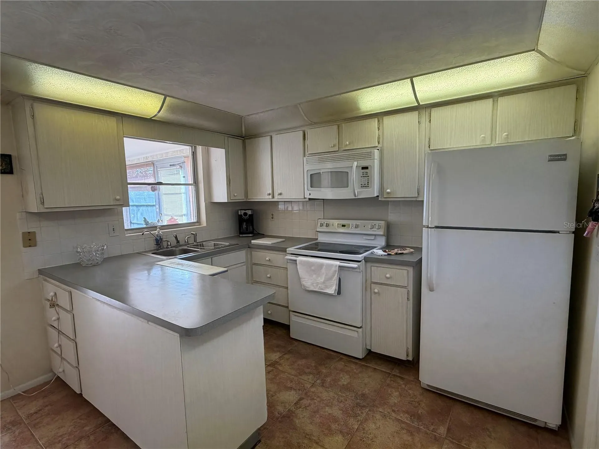 3914 Carioca Holiday FL 34691