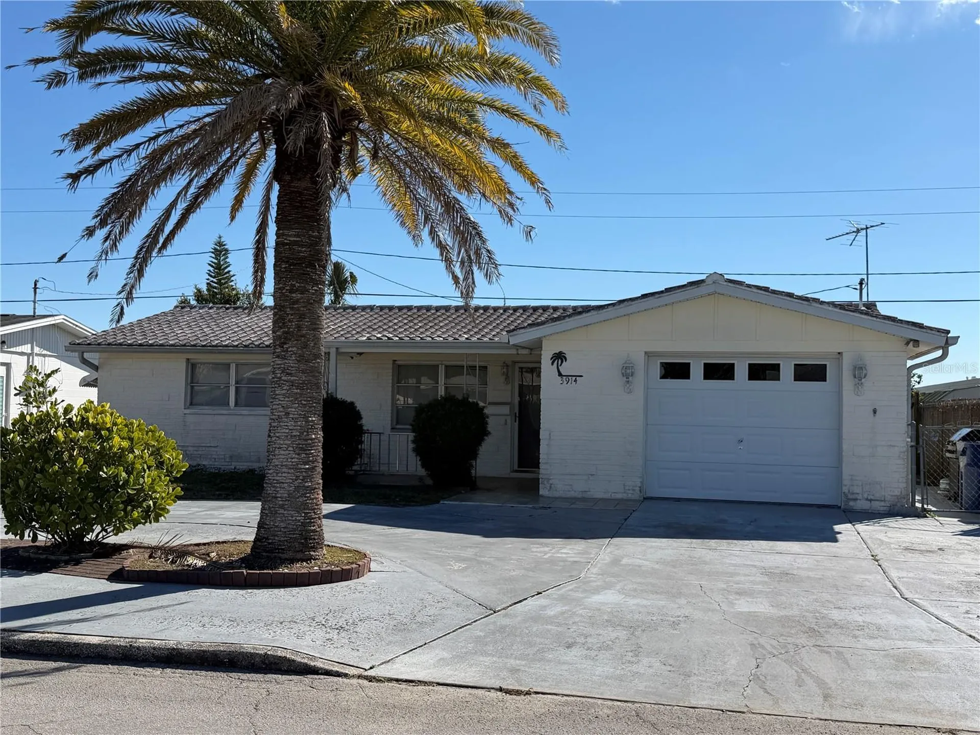 3914 Carioca Holiday FL 34691