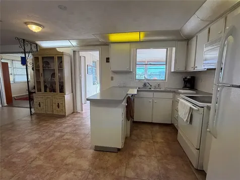 3914 Carioca Holiday FL 34691