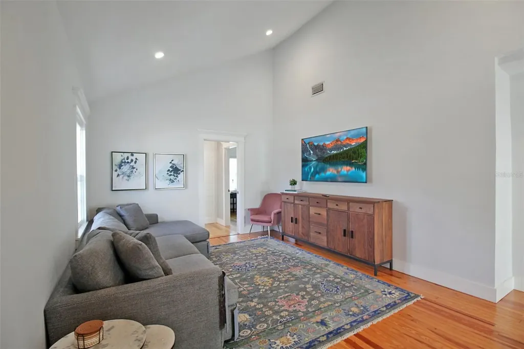 2321 18th Avenue W Bradenton FL 34205