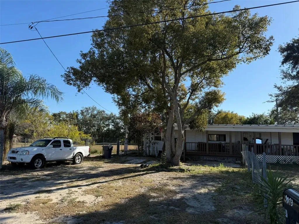 9013 Burr Drive Polk City FL 33868