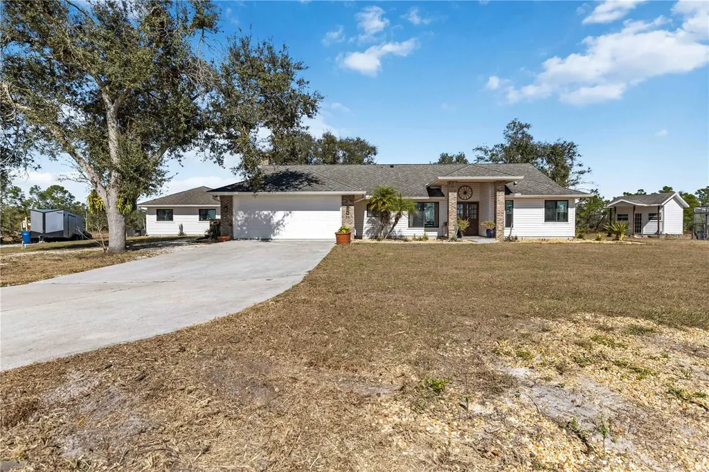 10222 289th Street E Myakka City FL 34251