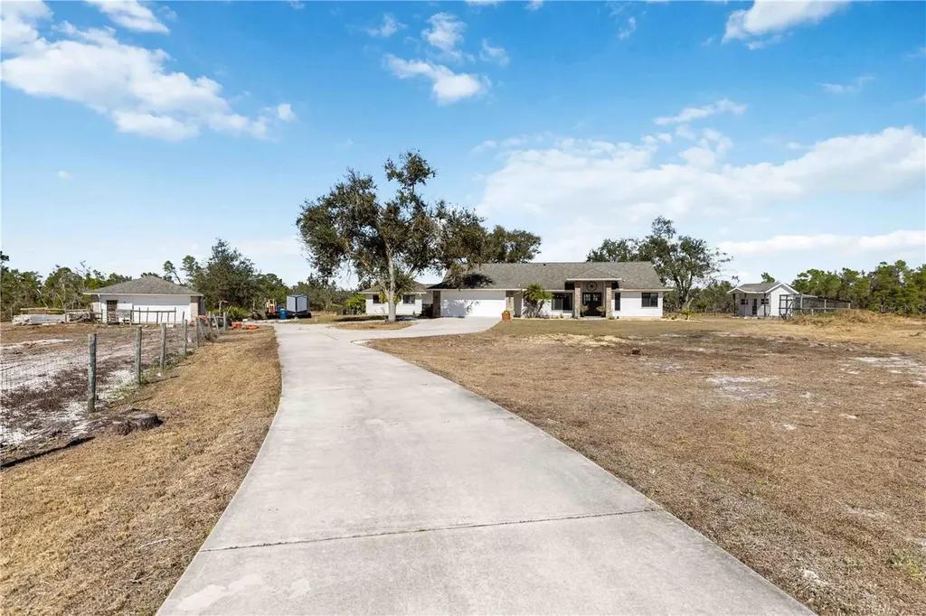 10222 289th Street E Myakka City FL 34251